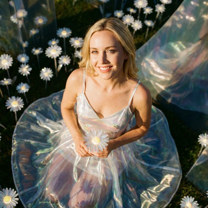 daisy-euphoric.jpg